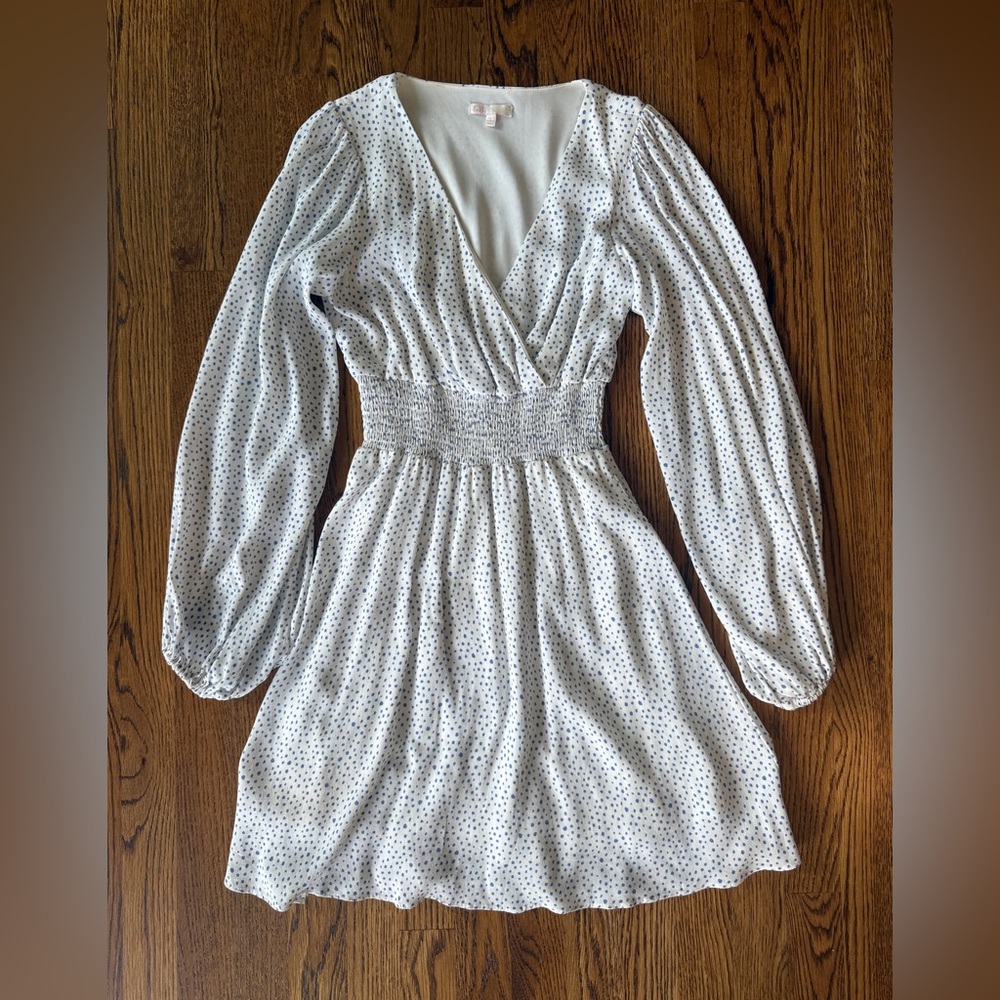 Gianni Bini White and Light Blue  Long Sleeve v neck short dress size small